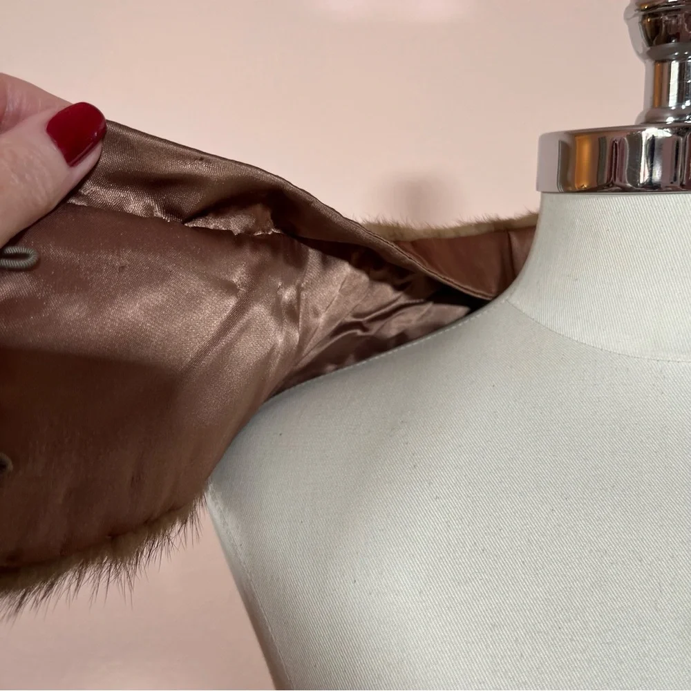 Vintage 1940 50 Retro art deco Boat neck Mobwife Real Minx Fur Brown wide Collar